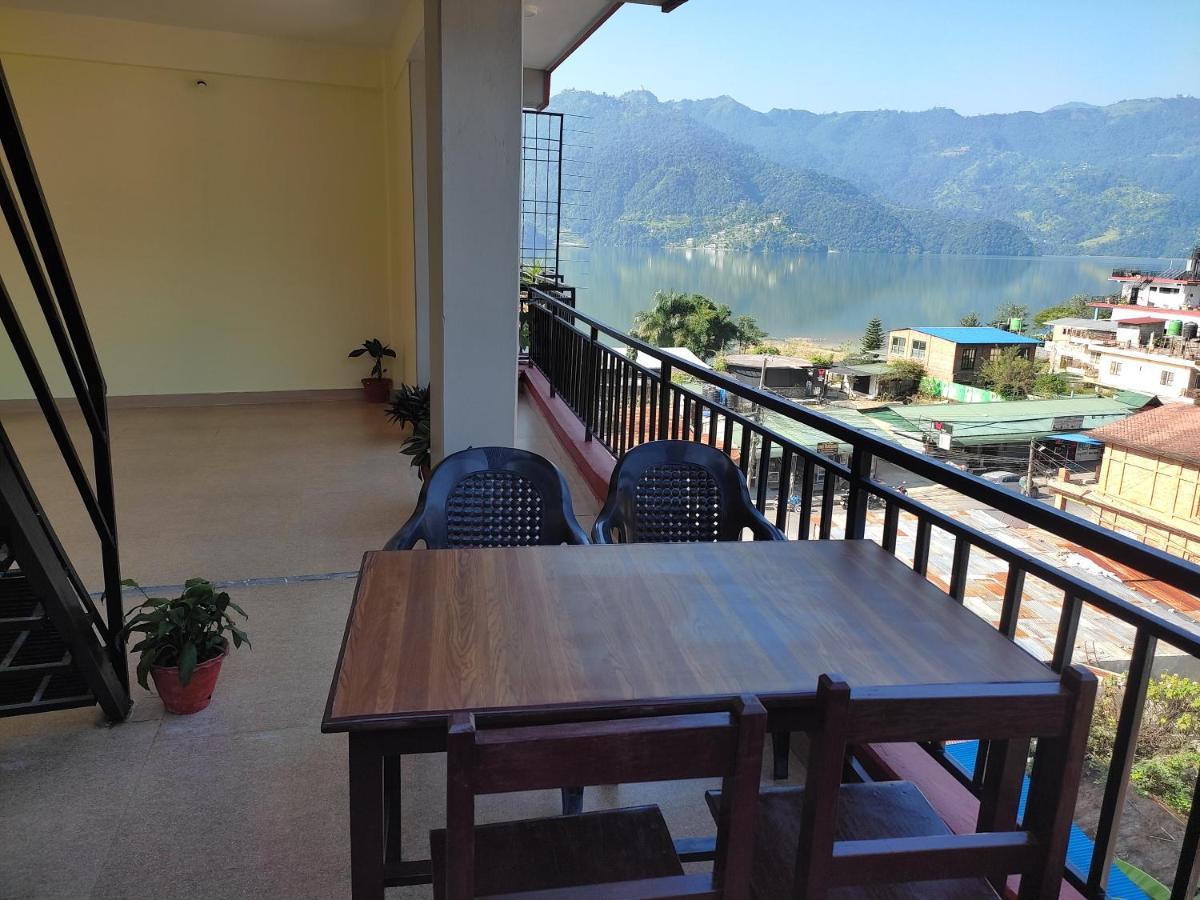 Hotel Green Hill View Pokhara Kültér fotó