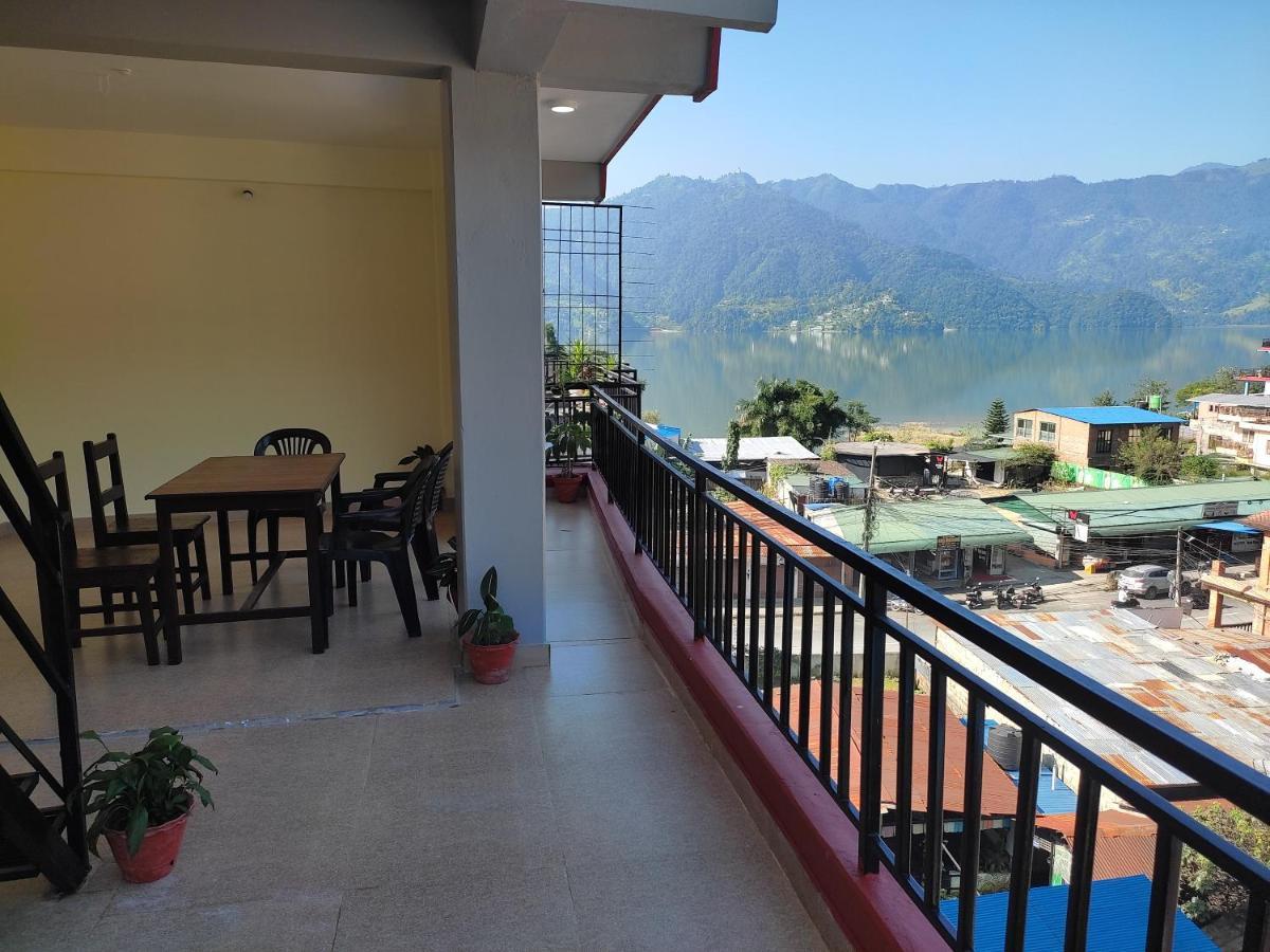 Hotel Green Hill View Pokhara Kültér fotó